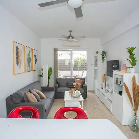 Estea - Melina's Tranquil Oasis By The Pool Apartment Paphos