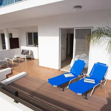 Estea - Melina's Tranquil Oasis By The Pool