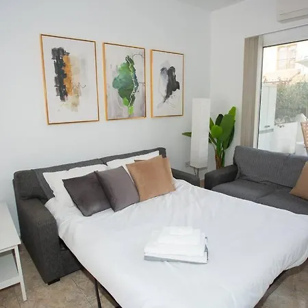 Estea - Melina's Tranquil Oasis By The Pool * Pafos