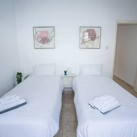Estea - Melina's Tranquil Oasis By The Pool 公寓 Paphos